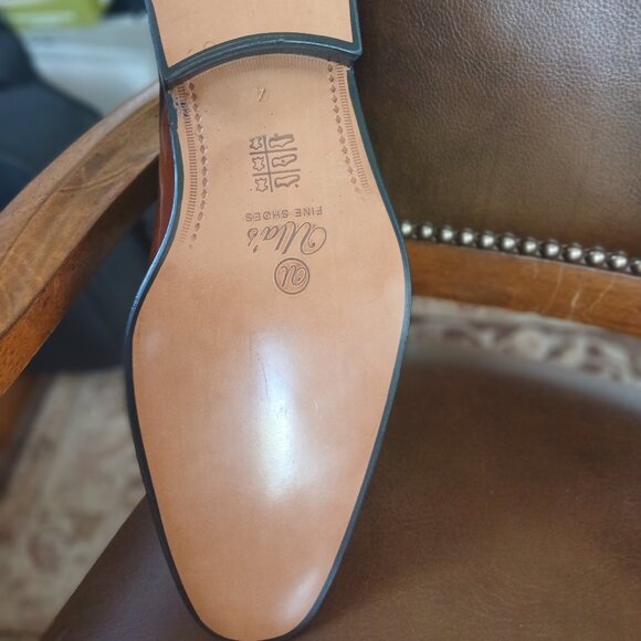 High sheen all leather mens laced formal oxfords. - Picture 6 of 11